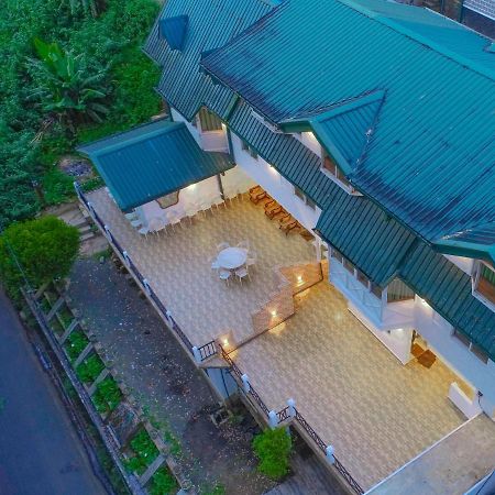 Отель Blue Moon Residency Нувара-Элия Экстерьер фото