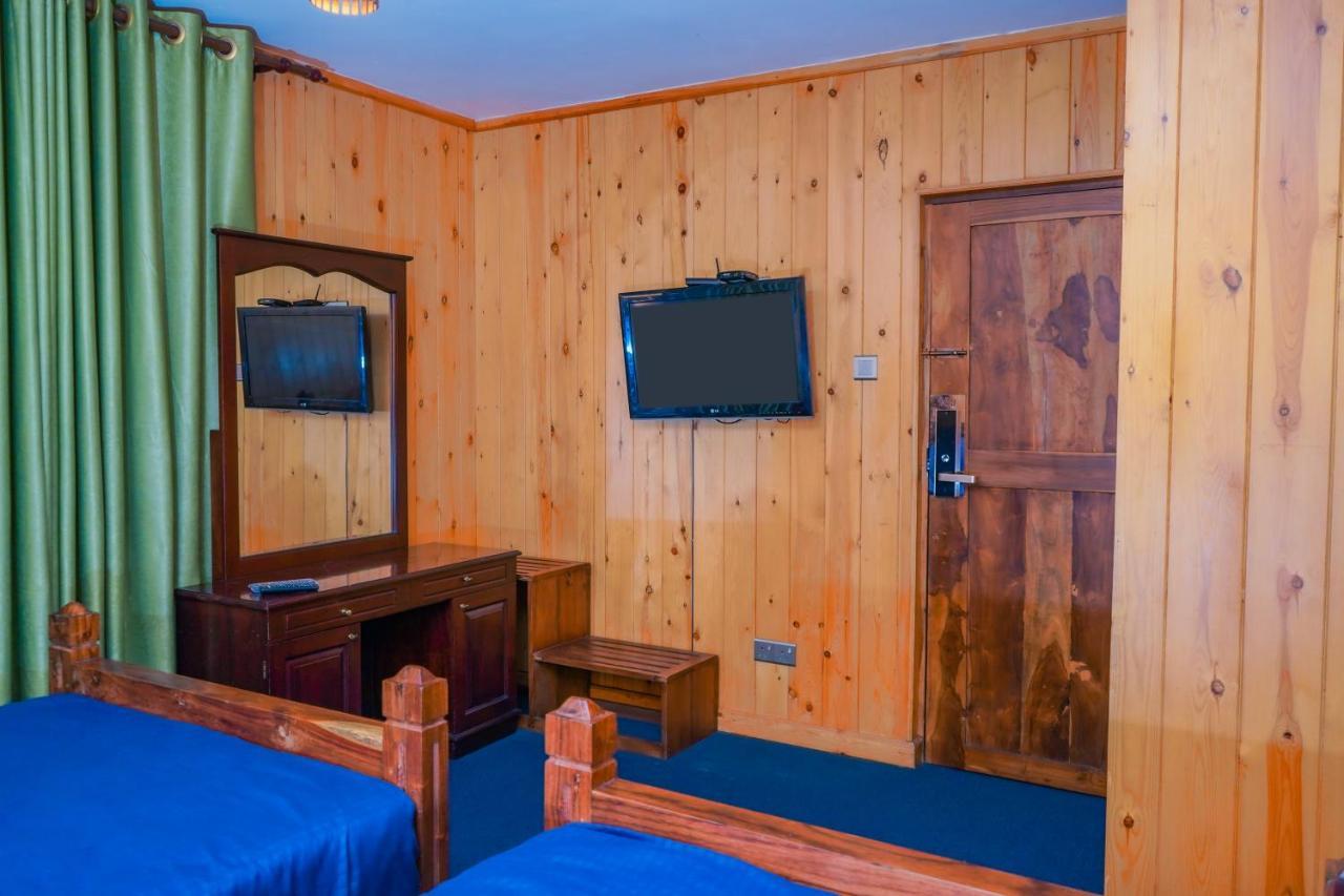 Отель Blue Moon Residency Нувара-Элия Экстерьер фото