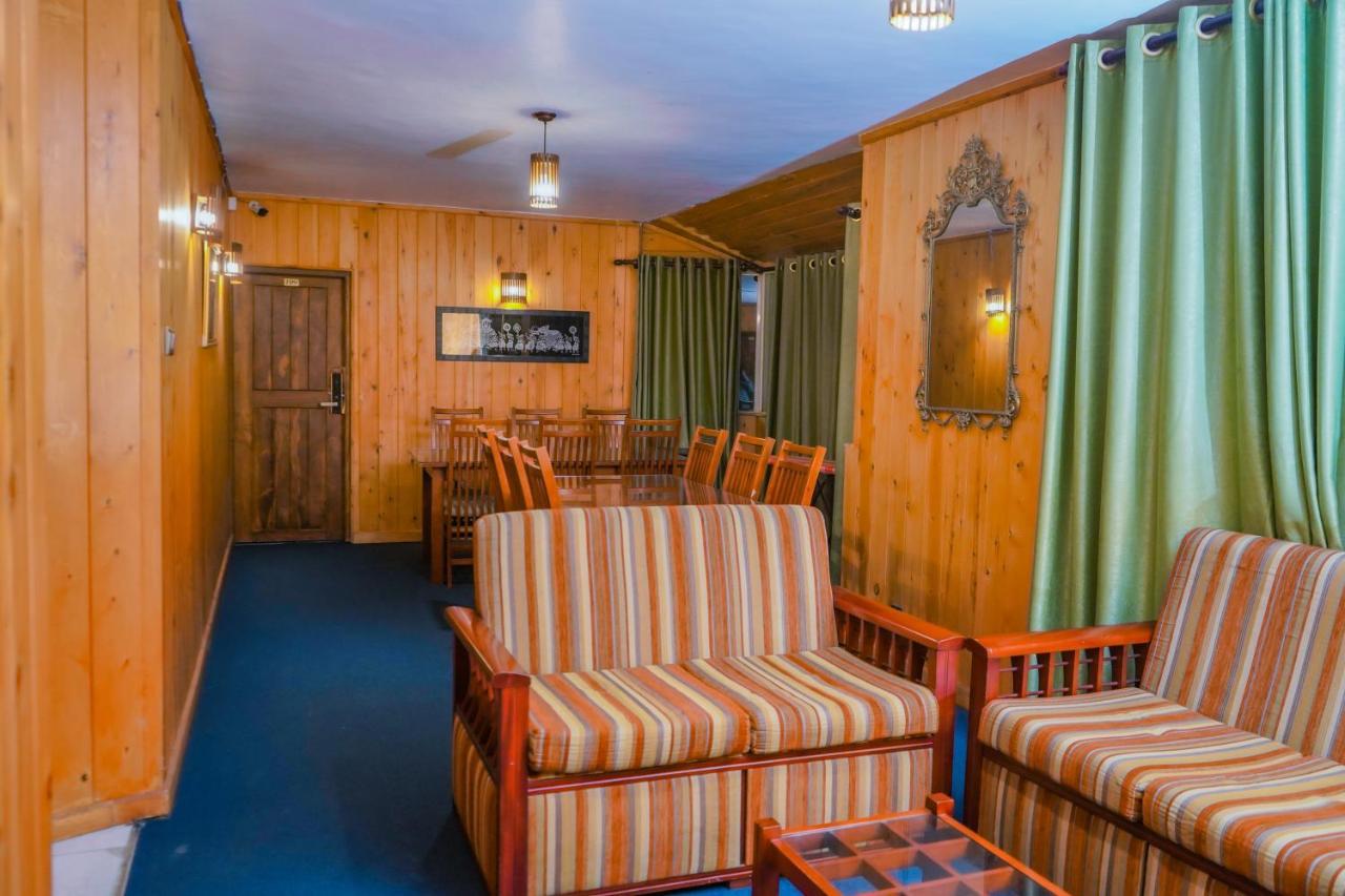 Отель Blue Moon Residency Нувара-Элия Экстерьер фото
