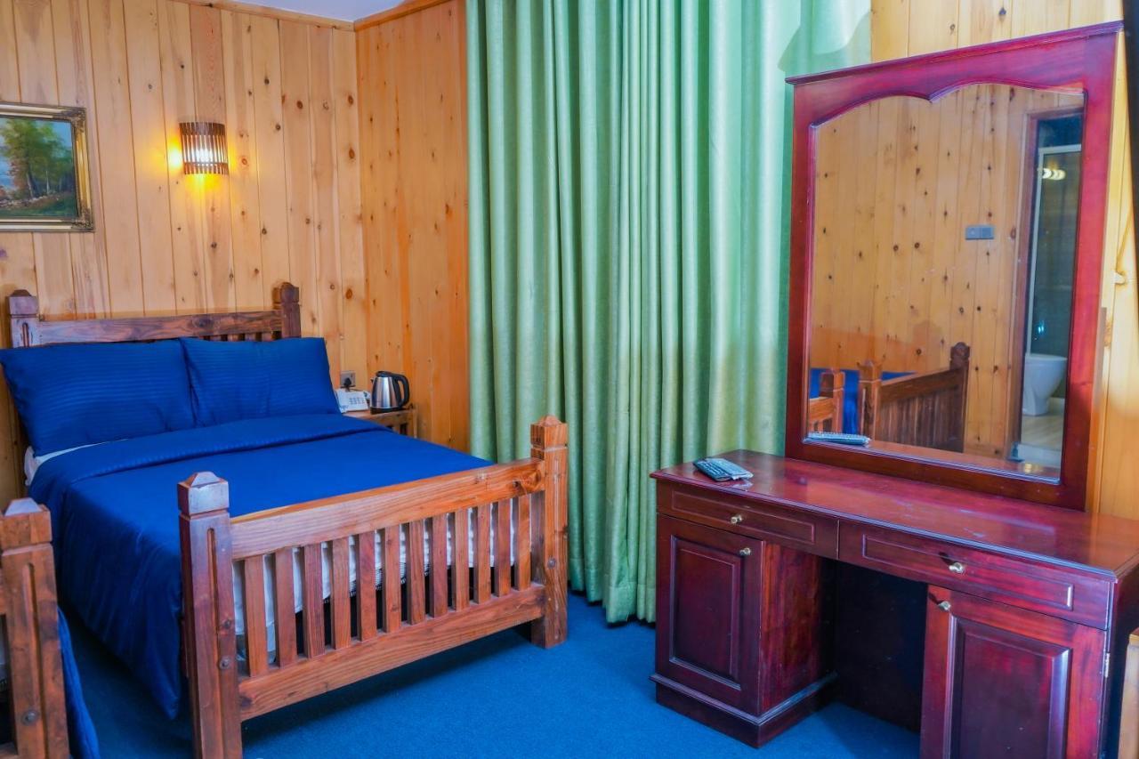 Отель Blue Moon Residency Нувара-Элия Экстерьер фото